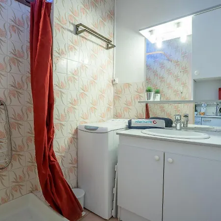 Le Boreal-1 By Interhome Daire Saint-Raphaël